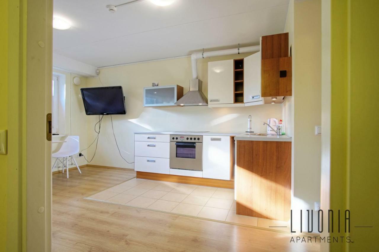 Sunny Studio With Parking, Self-Check-In & Wi-Fi Tallinn Ngoại thất bức ảnh