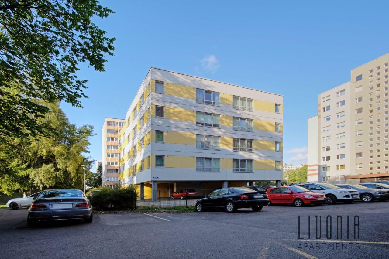 Sunny Studio With Parking, Self-Check-In & Wi-Fi Tallinn Ngoại thất bức ảnh