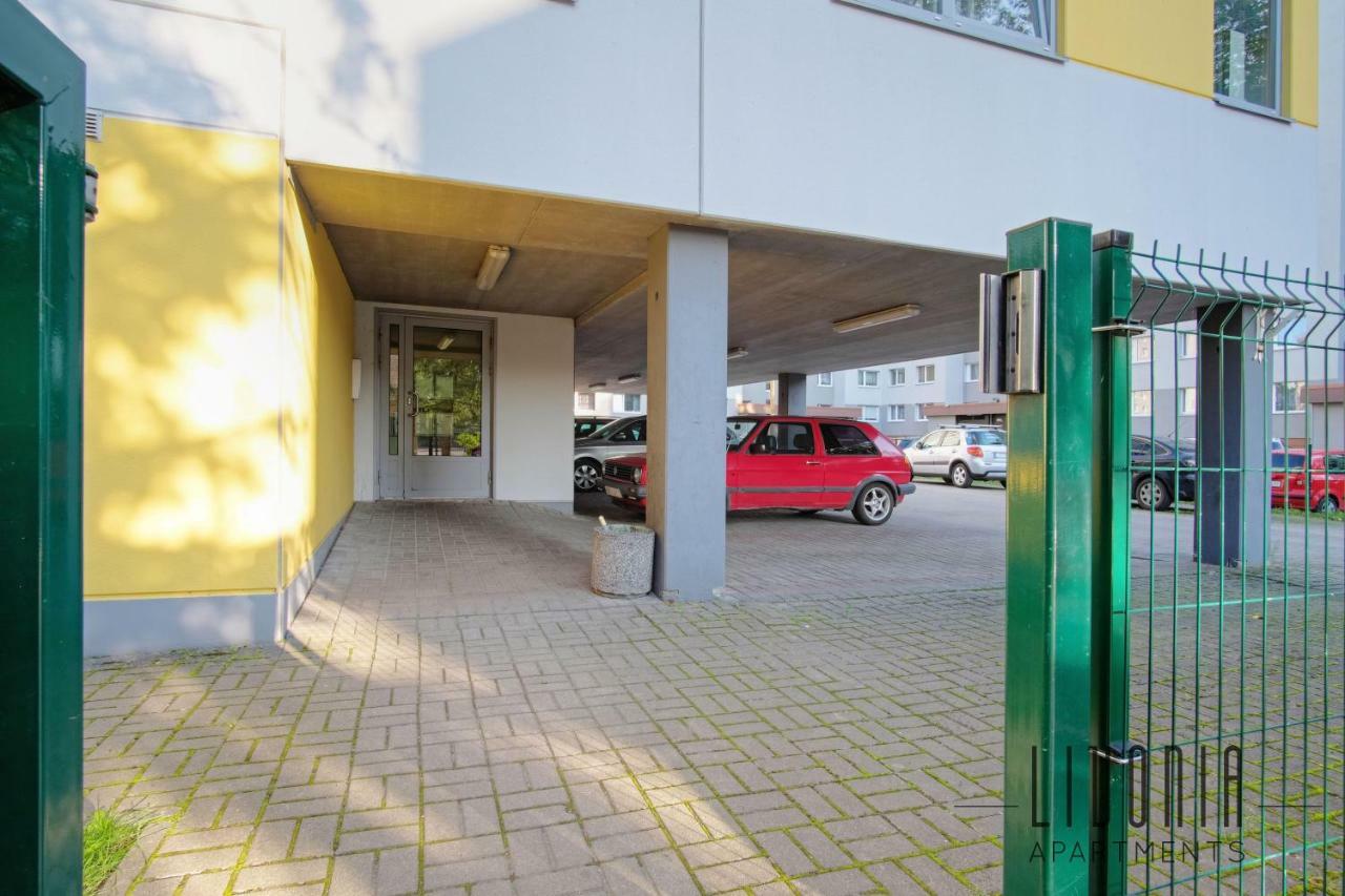 Sunny Studio With Parking, Self-Check-In & Wi-Fi Tallinn Ngoại thất bức ảnh
