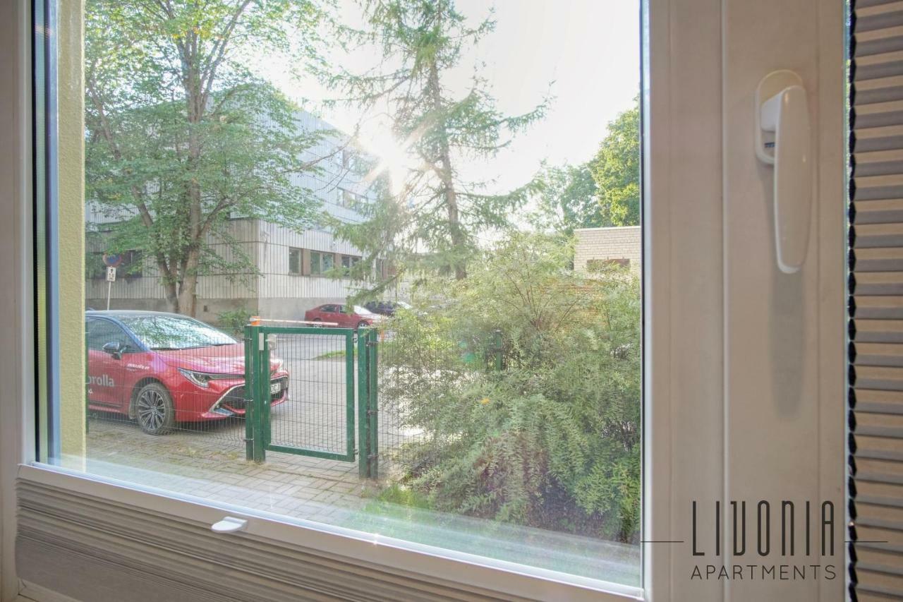 Sunny Studio With Parking, Self-Check-In & Wi-Fi Tallinn Ngoại thất bức ảnh